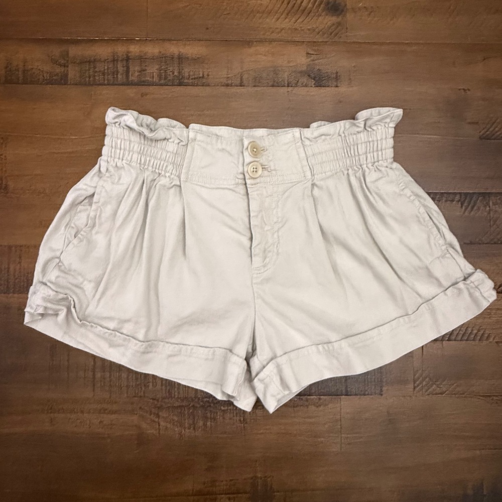 Anthropologie Women's Paper Bag Style Khaki Linen Shorts, size 0